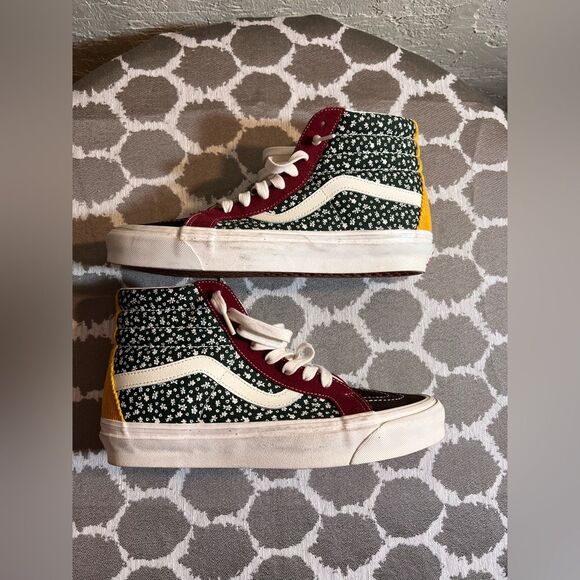 Vans Shoes - Vans Style 38 High-Tops with Red and Green Accents like new streetwear colorful